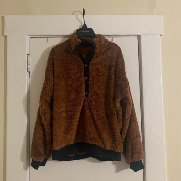 Brown and Black Teddy Sweater Size Small - Picture 7 of 11